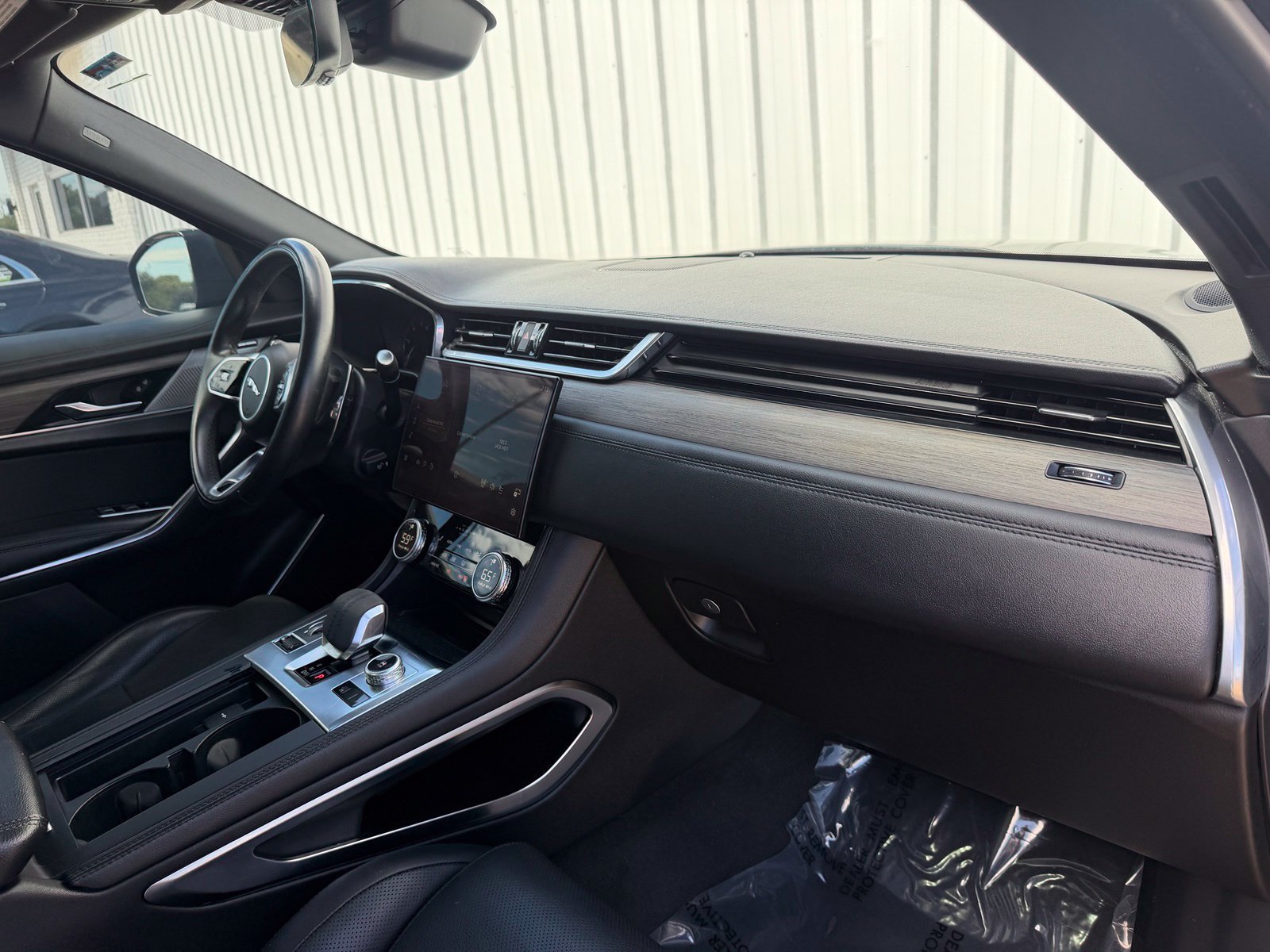 Used 2023 Jaguar F-PACE S AWD/4WD image 23