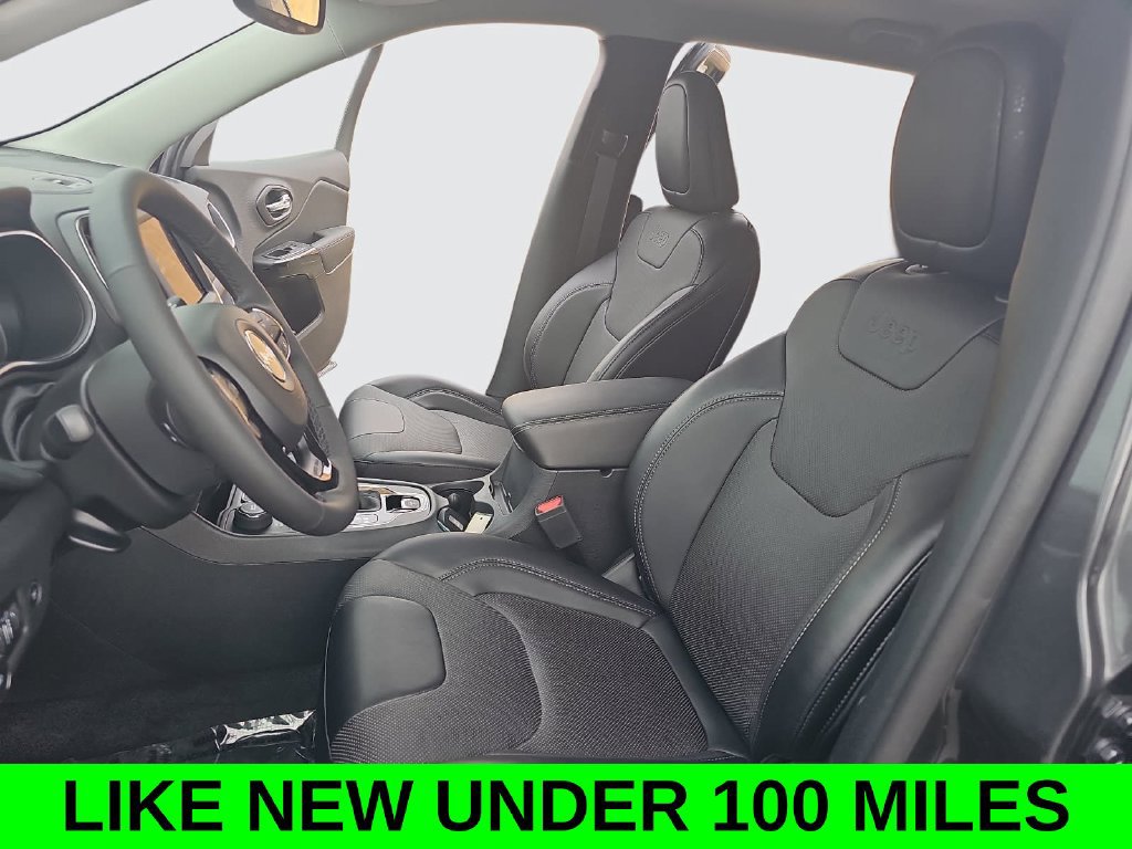 Used 2023 Jeep Cherokee Altitude Lux AWD/4WD image 15