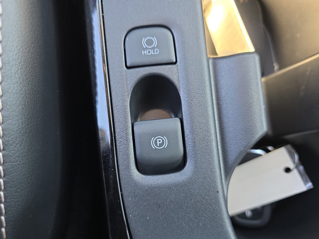 Used 2025 Toyota Corolla XLE image 31