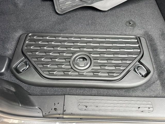 New 2026 RAM 1500 Laramie AWD/4WD image 39