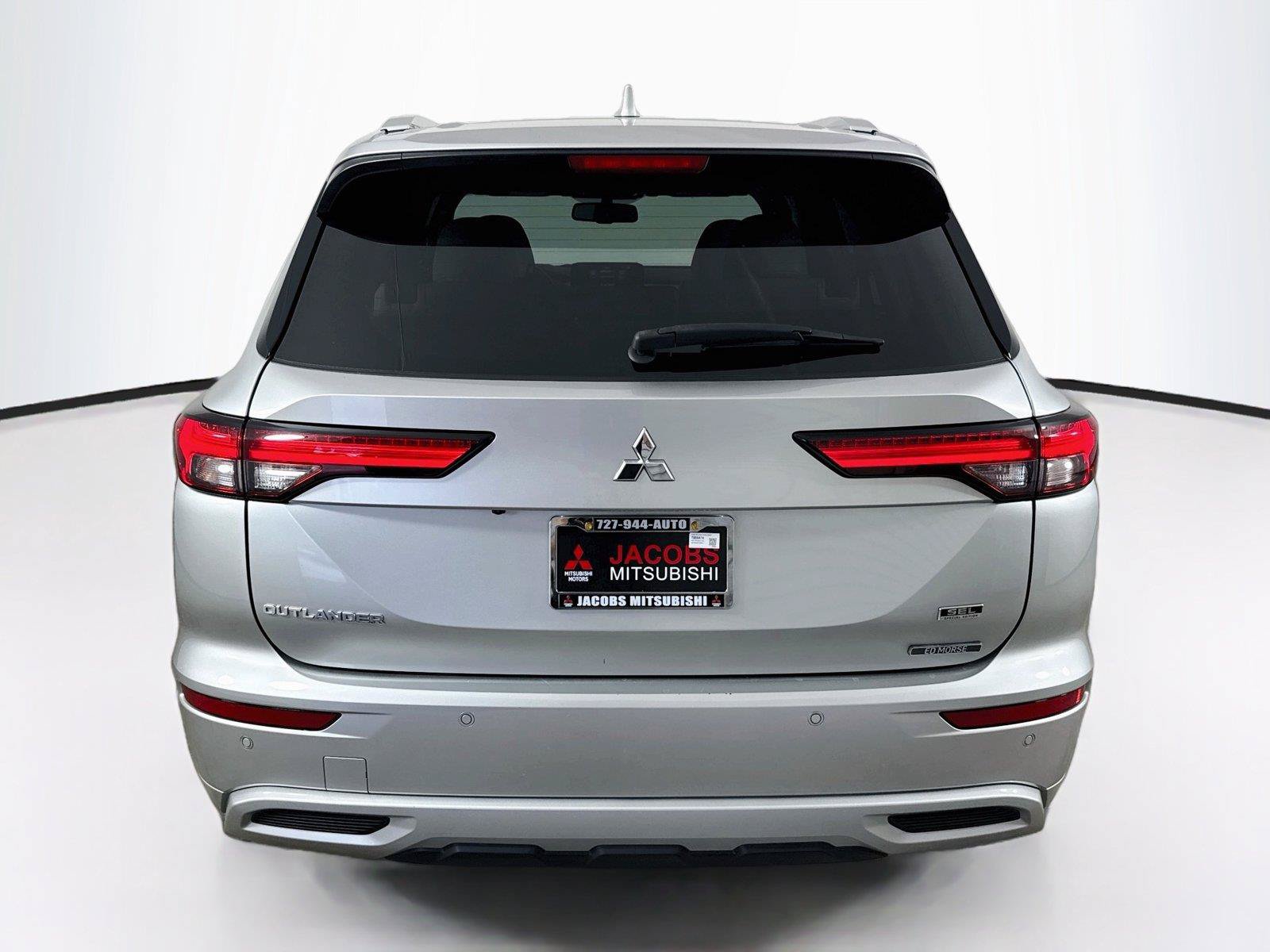 Used 2022 Mitsubishi Outlander SEL FWD image 4