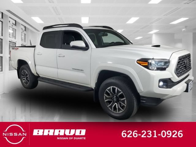 Used 2016 Toyota Tacoma TRD Sport AWD/4WD image 1