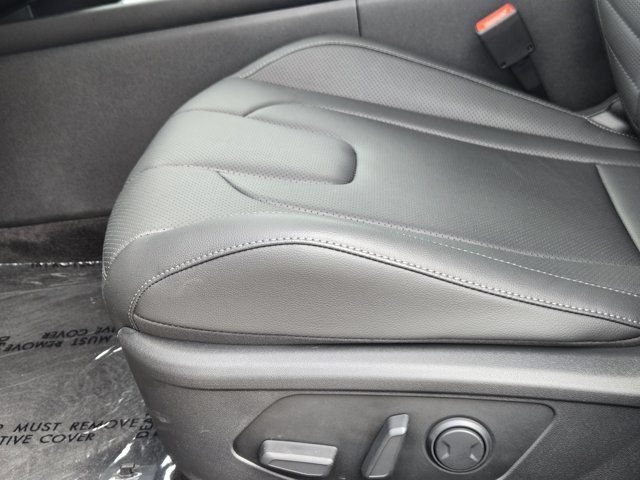 Certified 2026 Hyundai Elantra Limited FWD image 21