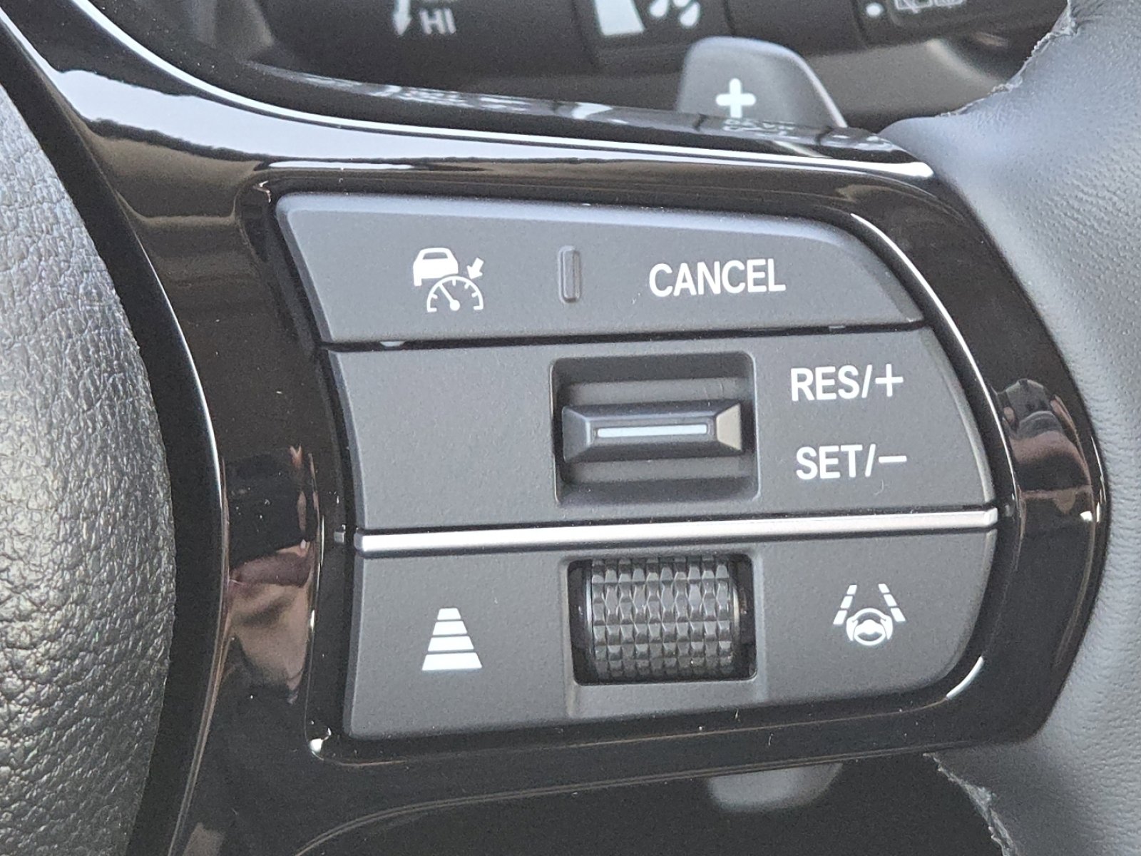 New 2026 Honda Pilot Touring image 7