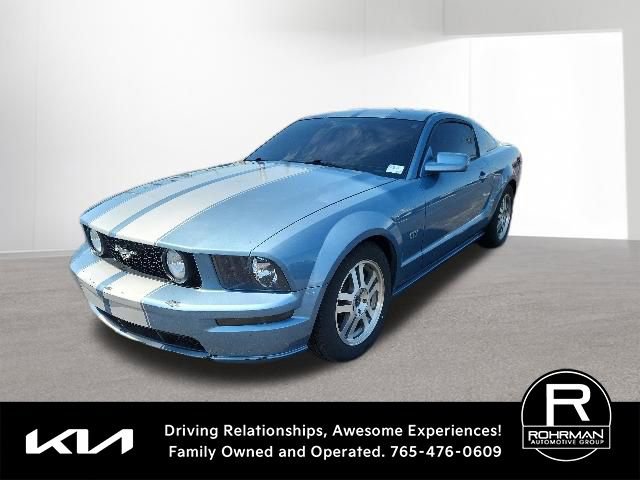 Used 2005 Ford Mustang GT RWD image 1