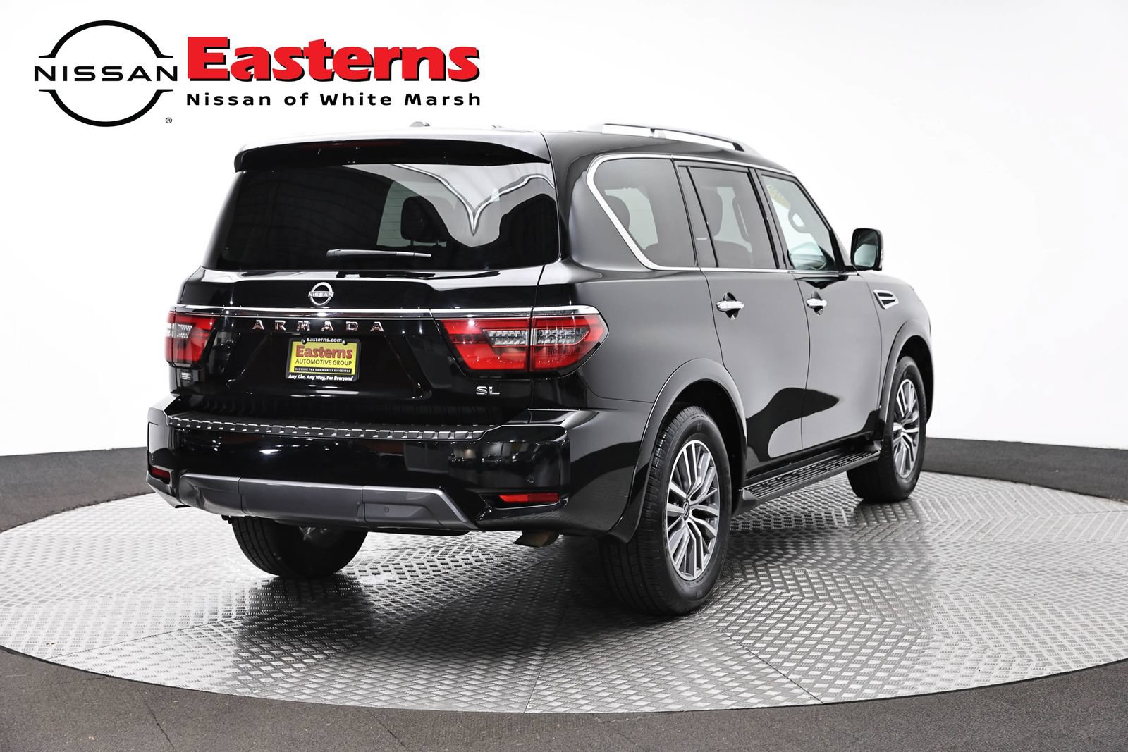 Used 2024 Nissan Armada SL AWD/4WD image 5