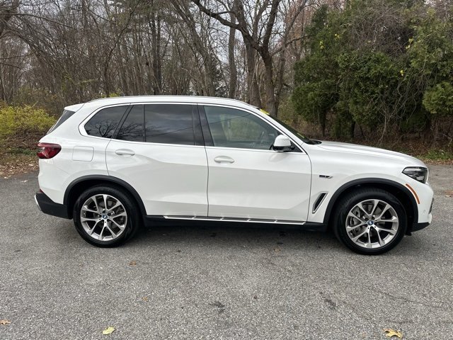 Used 2023 BMW X5 xDrive45e image 4