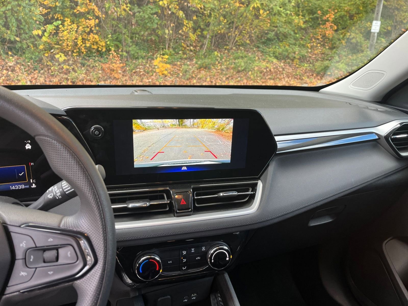 Used 2025 Chevrolet TrailBlazer LT image 17