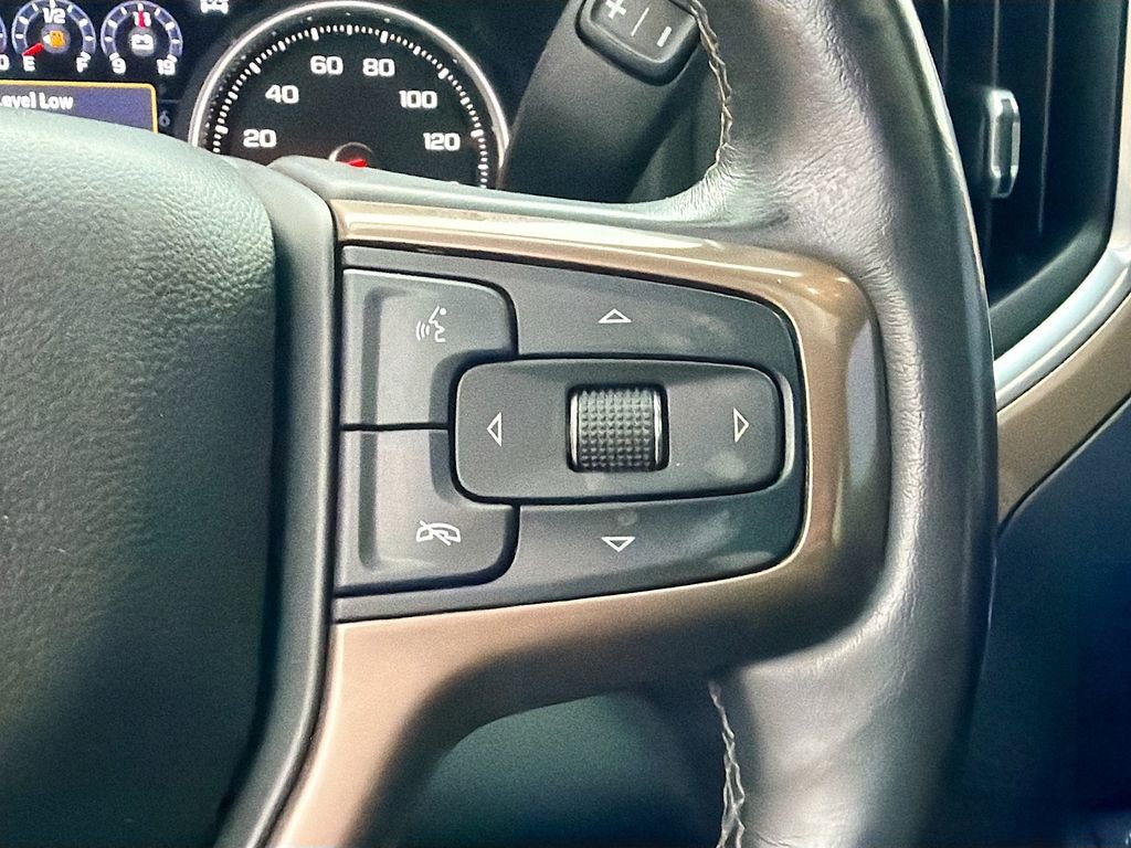 Used 2019 Chevrolet Silverado 1500 High Country w/ Technology Package AWD/4WD image 37