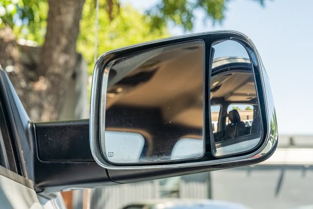 Used 2012 RAM 1500 Laramie RWD image 16