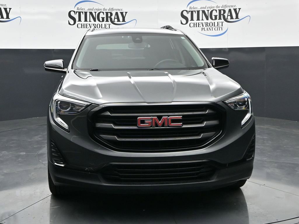 Used 2020 GMC Terrain SLE w/ Driver Convenience Package FWD image 2