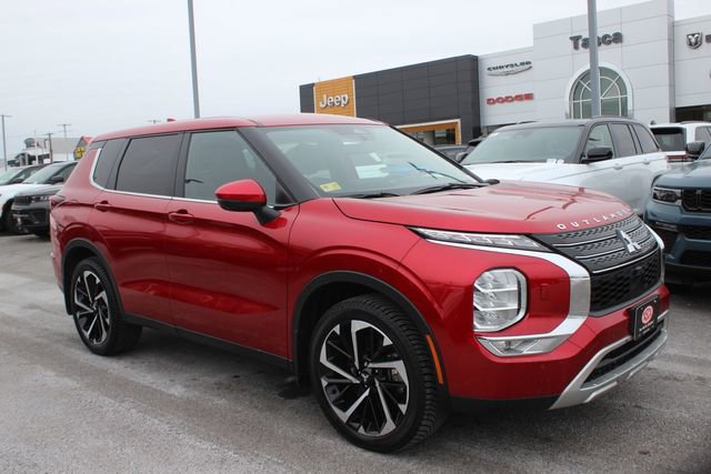 Used 2024 Mitsubishi Outlander SE
