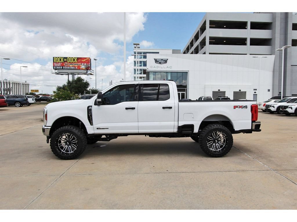 Used 2024 Ford F250 XLT w/ FX4 Off-Road Package AWD/4WD image 3