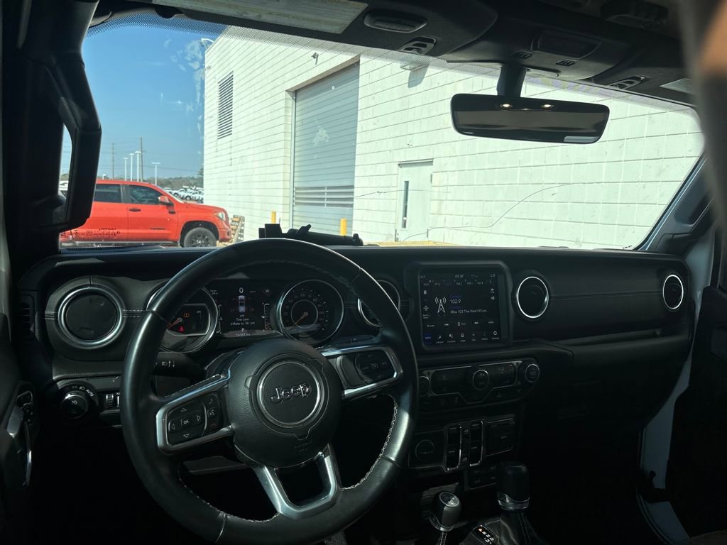 Used 2022 Jeep Gladiator Overland w/ Popular Equipment Package image 4