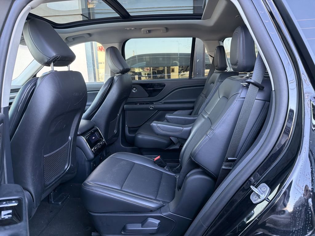 New 2025 Lincoln Aviator AWD w/ Equipment Group 101A image 6