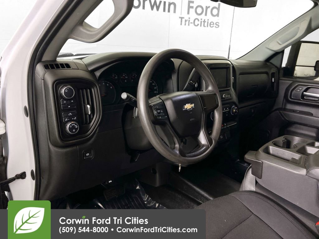 Used 2020 Chevrolet Silverado 2500 W/T w/ WT Convenience Package AWD/4WD image 2