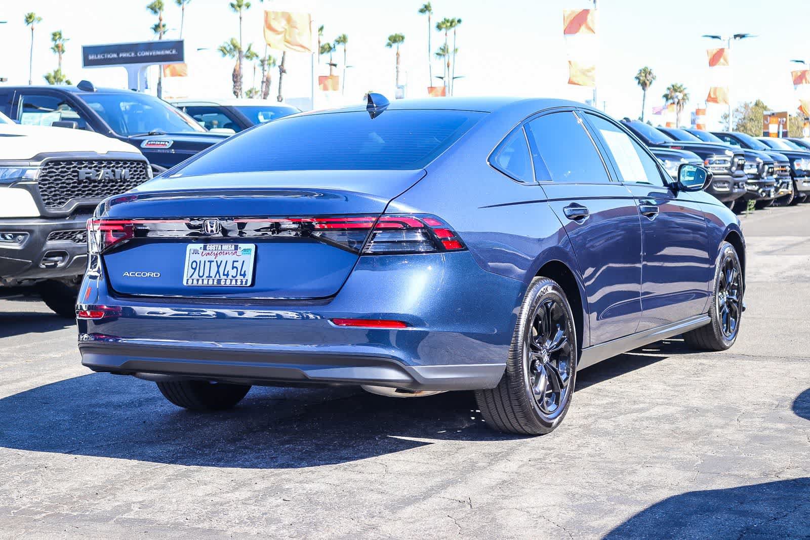 Used 2025 Honda Accord SE image 4