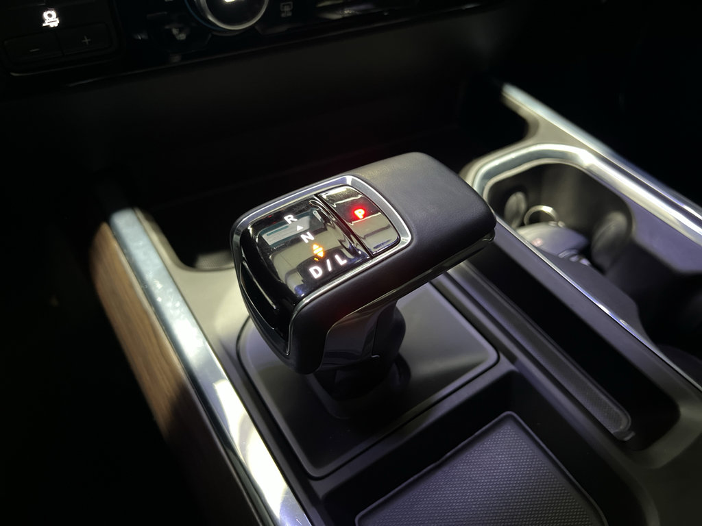 Used 2023 GMC Sierra 1500 SLT image 14