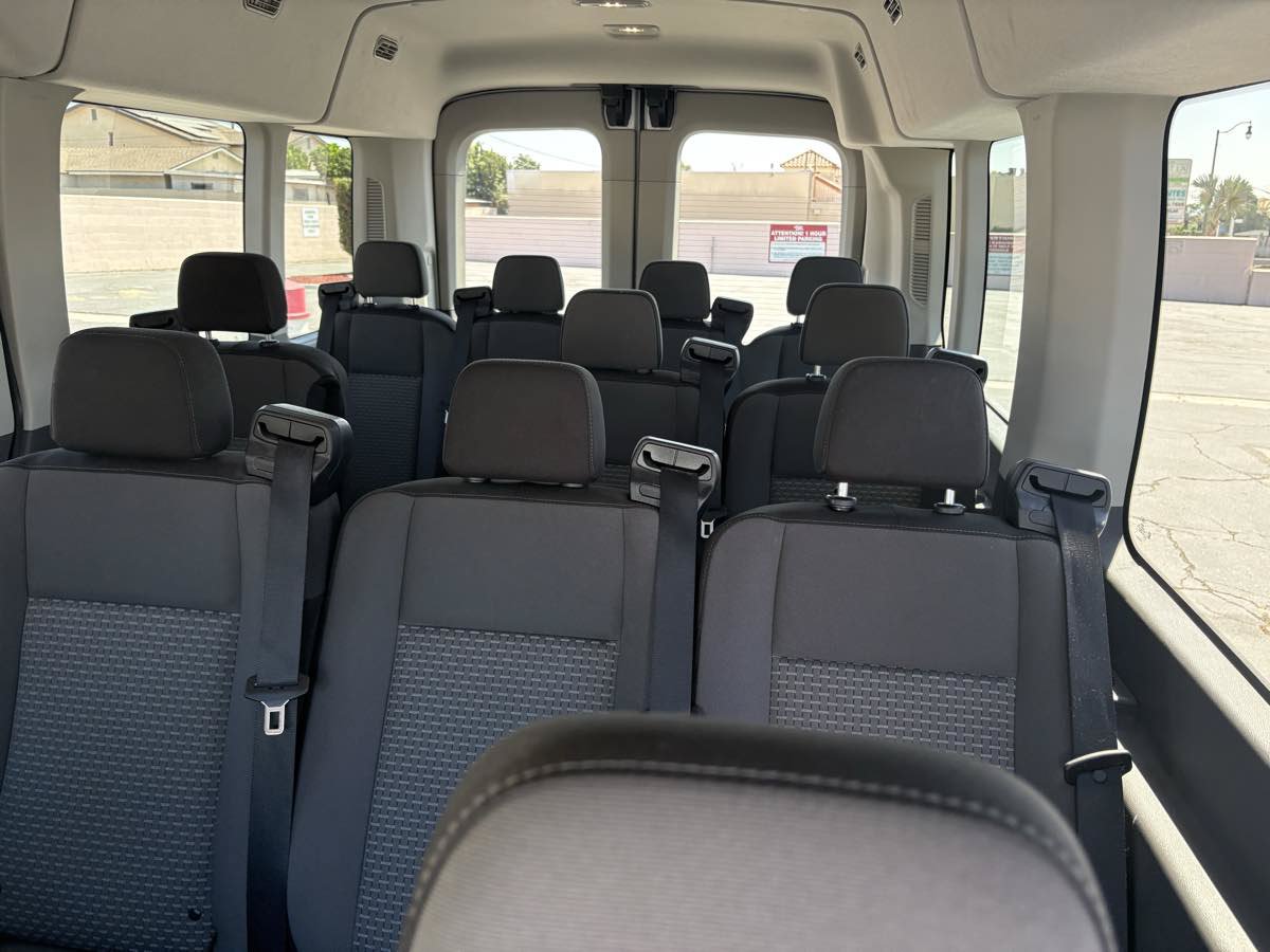 Used 2025 Ford Transit 350 XLT RWD image 26