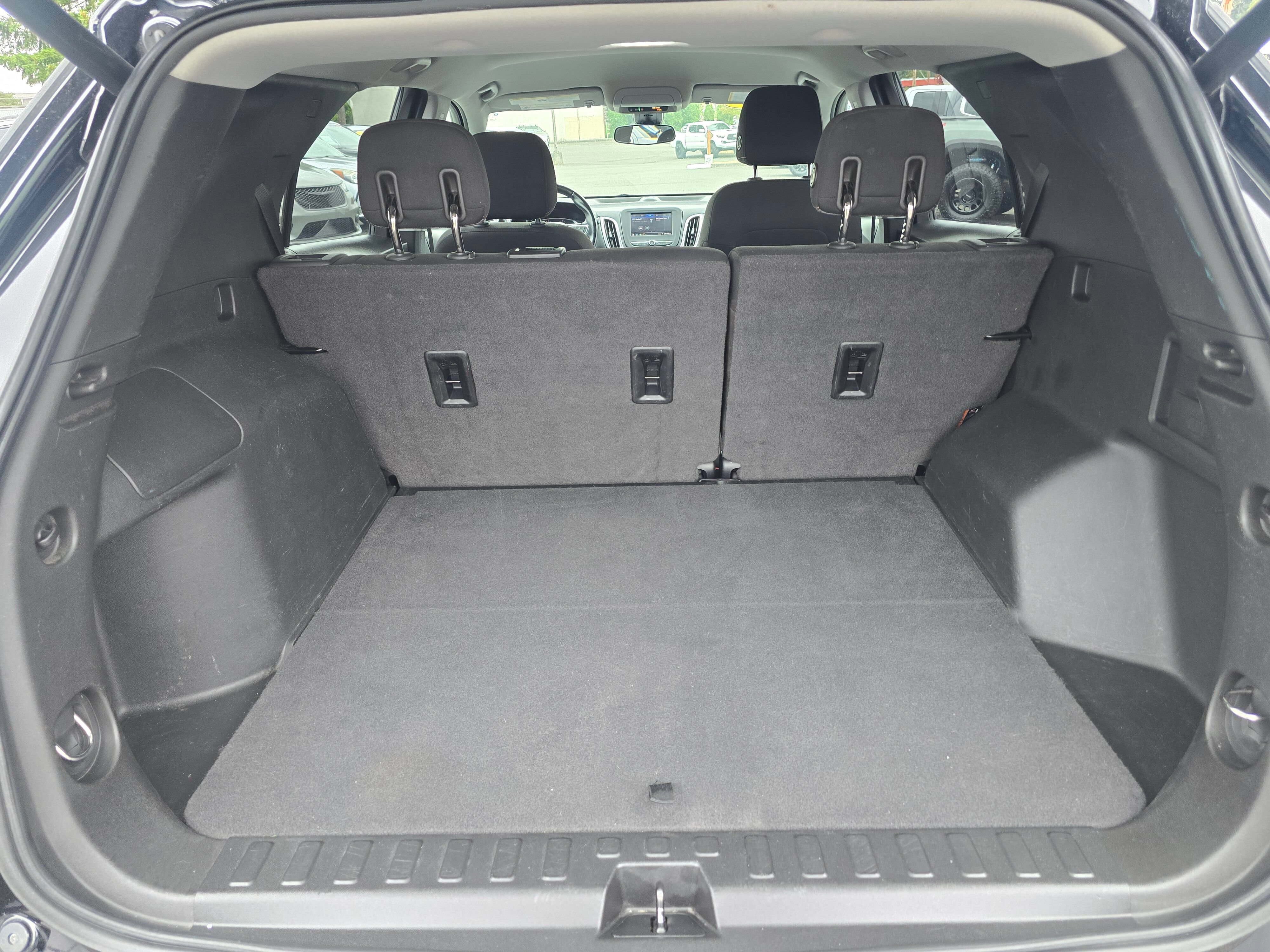 Used 2020 Chevrolet Equinox LT FWD image 14