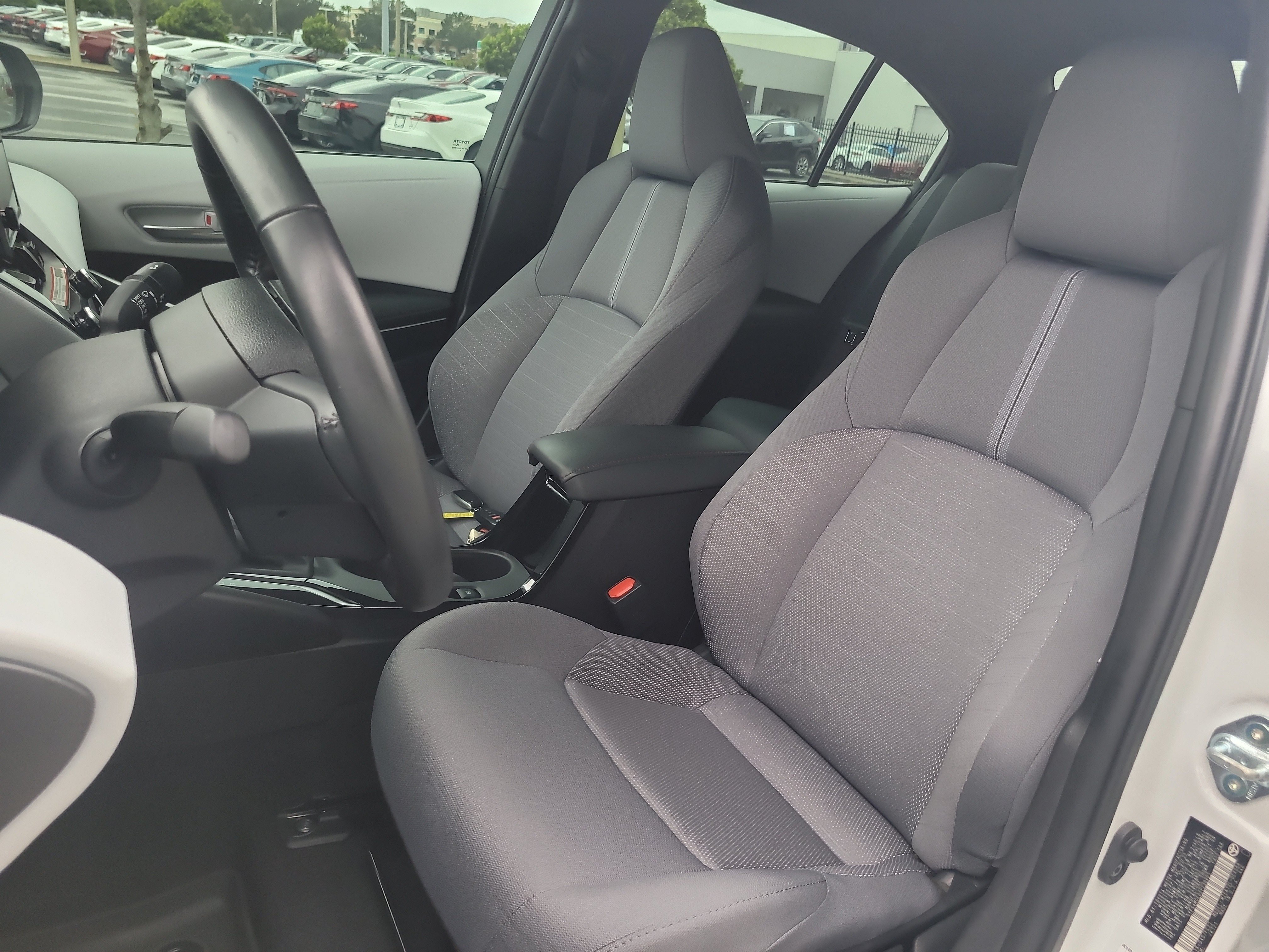 Used 2025 Toyota Corolla SE FWD image 18