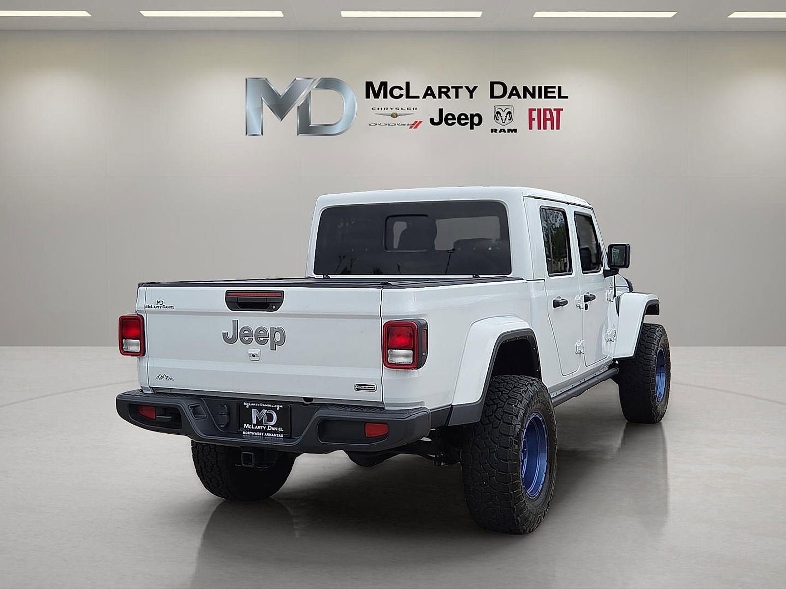 Used 2022 Jeep Gladiator Overland w/ Popular Equipment Package AWD/4WD image 5
