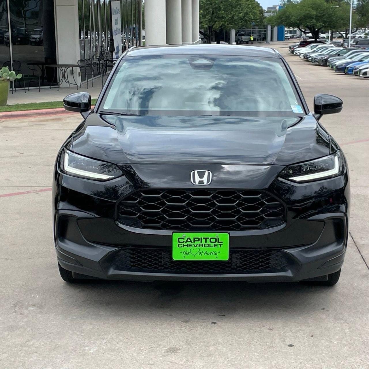 Used 2025 Honda HR-V LX image 6