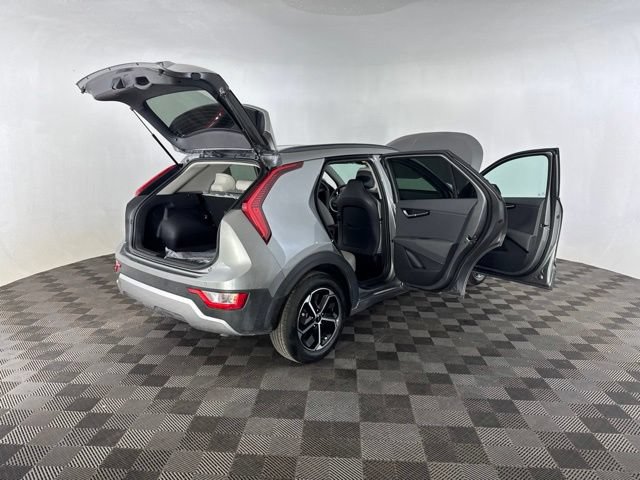 Certified 2025 Kia Niro EX FWD image 16