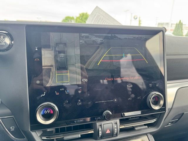 Used 2025 Lexus GX 550 w/ Cold Area Package AWD/4WD image 25