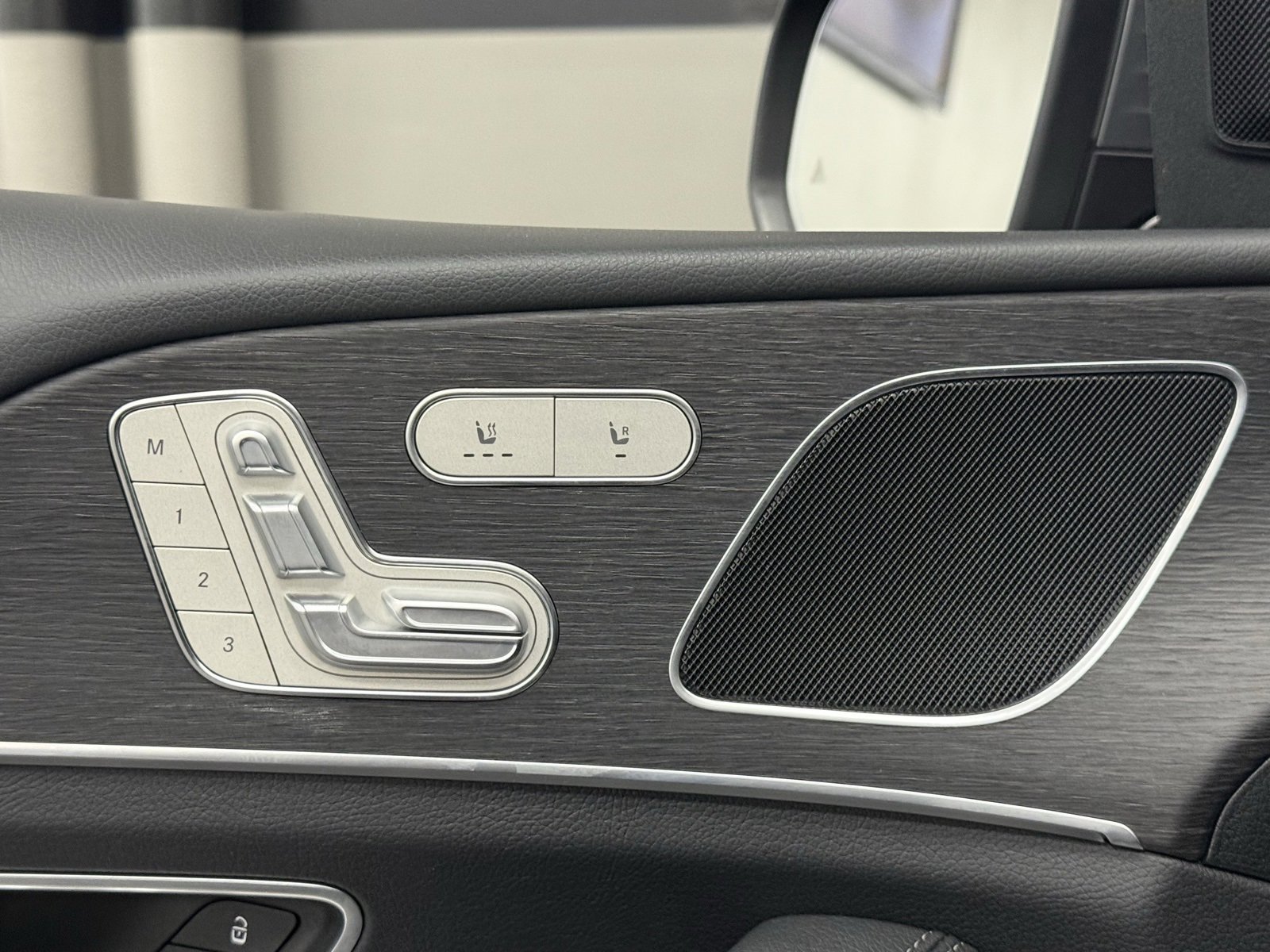 Used 2025 Mercedes-Benz GLE 450e GLE 450e image 19