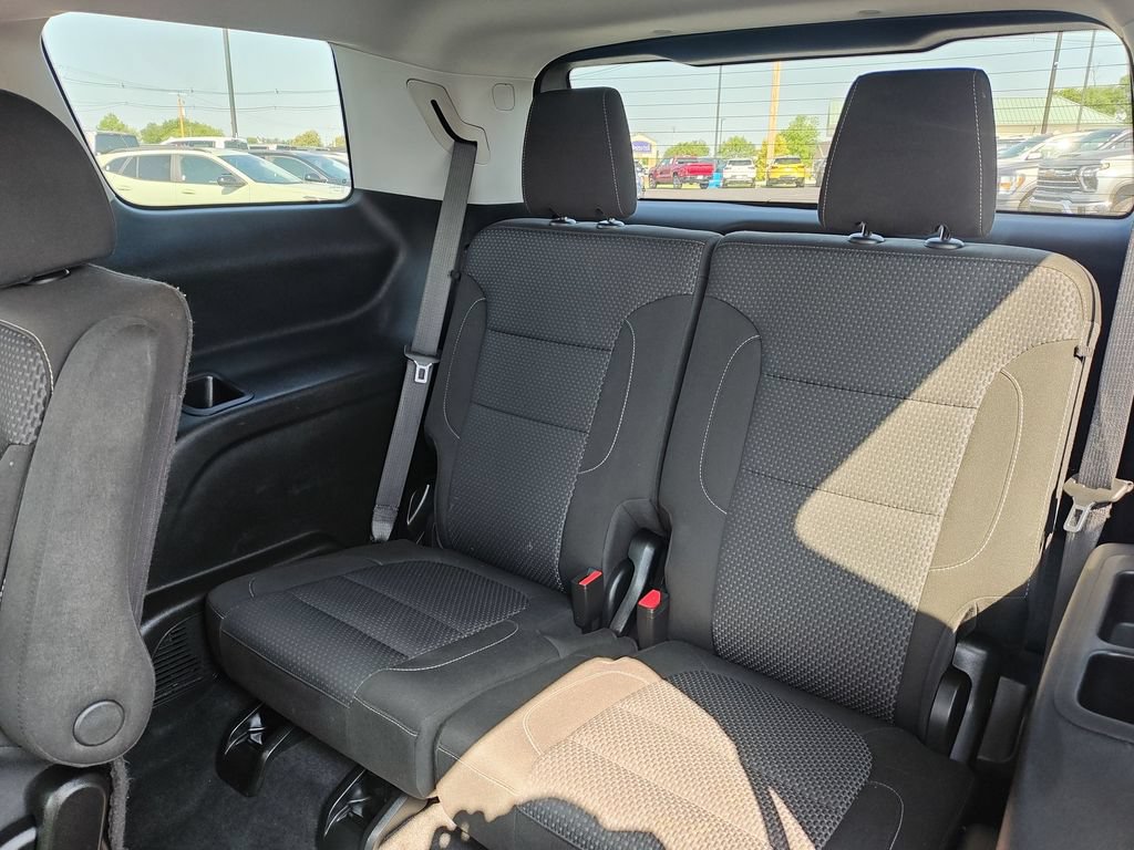 Used 2023 GMC Acadia SLE FWD image 24