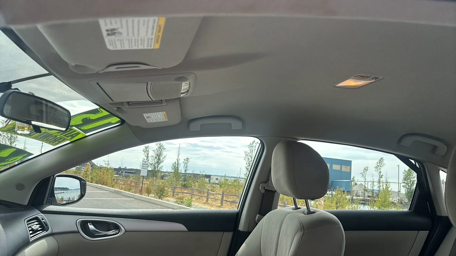 Used 2015 Nissan Sentra SV image 28