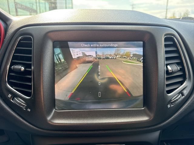 Used 2019 Jeep Compass Trailhawk AWD/4WD image 17