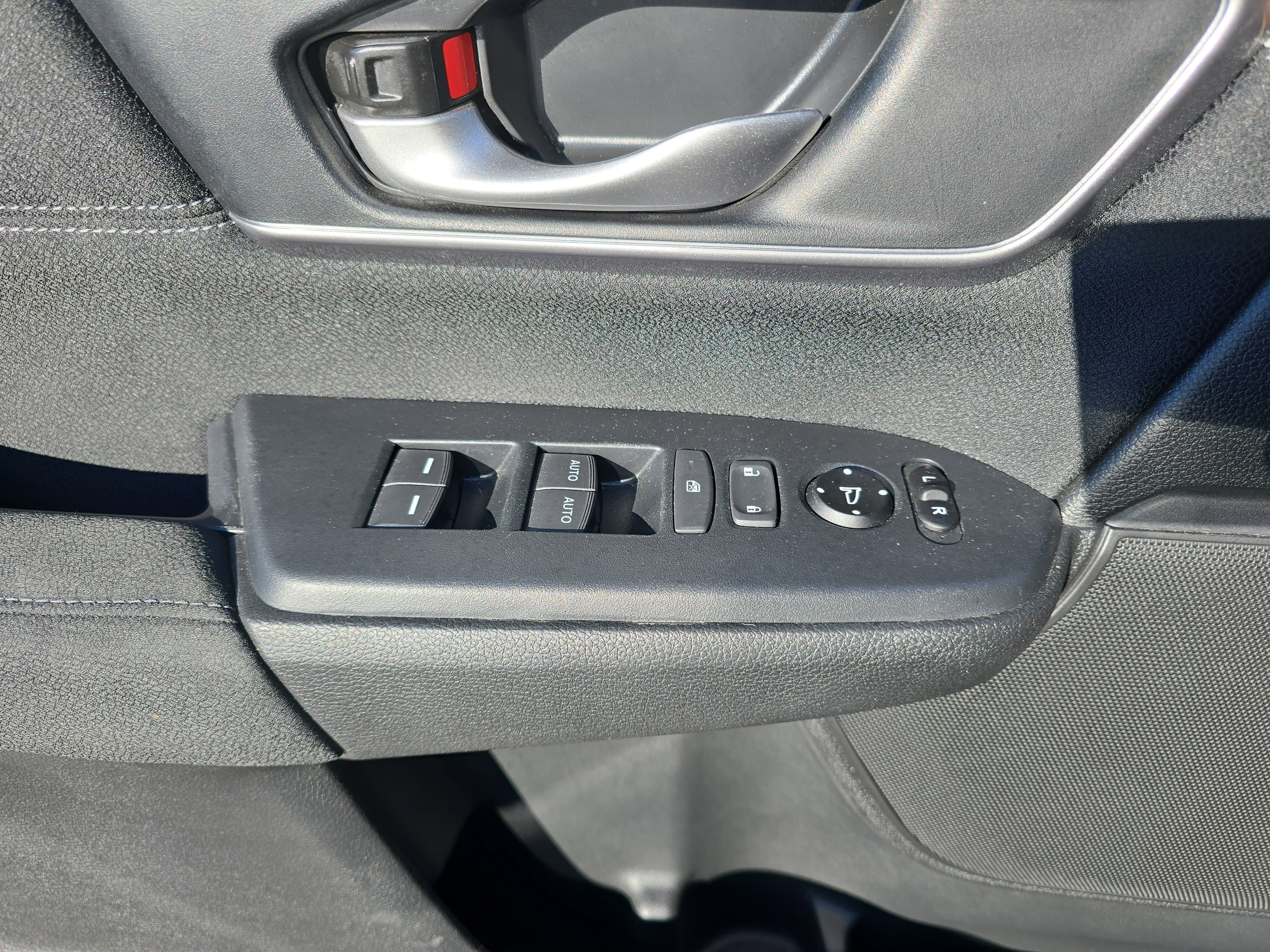 Used 2020 Honda CR-V EX image 25