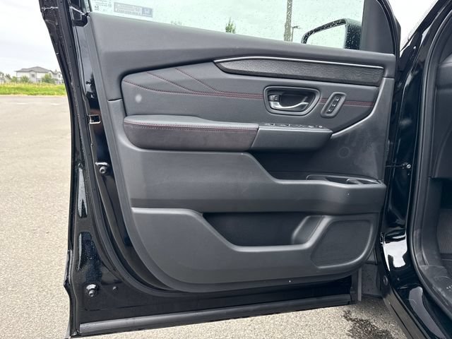 Used 2026 Honda Pilot Black Edition image 17