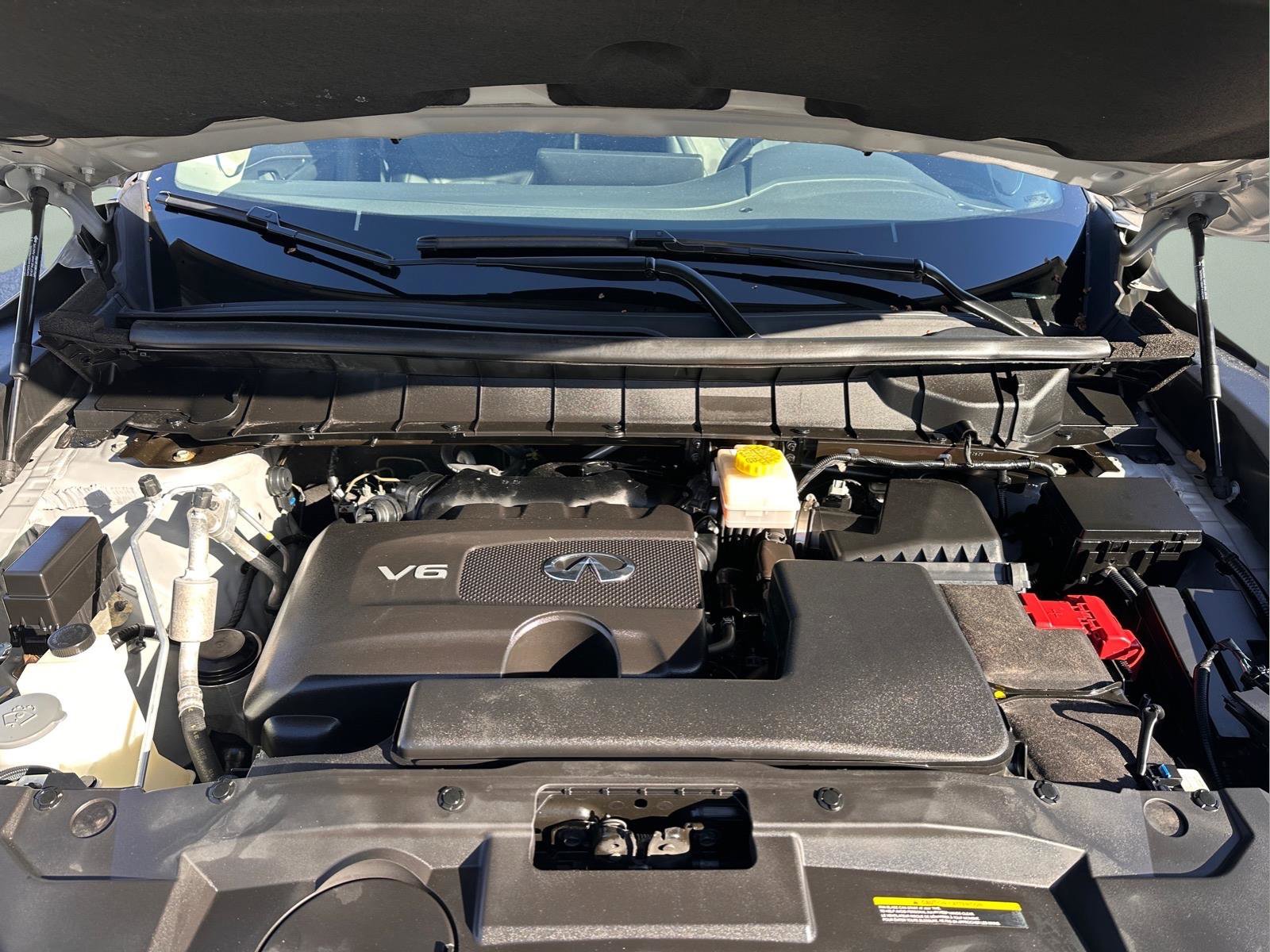 Used 2023 INFINITI QX60 Luxe w/ Performance Audio Package FWD image 32