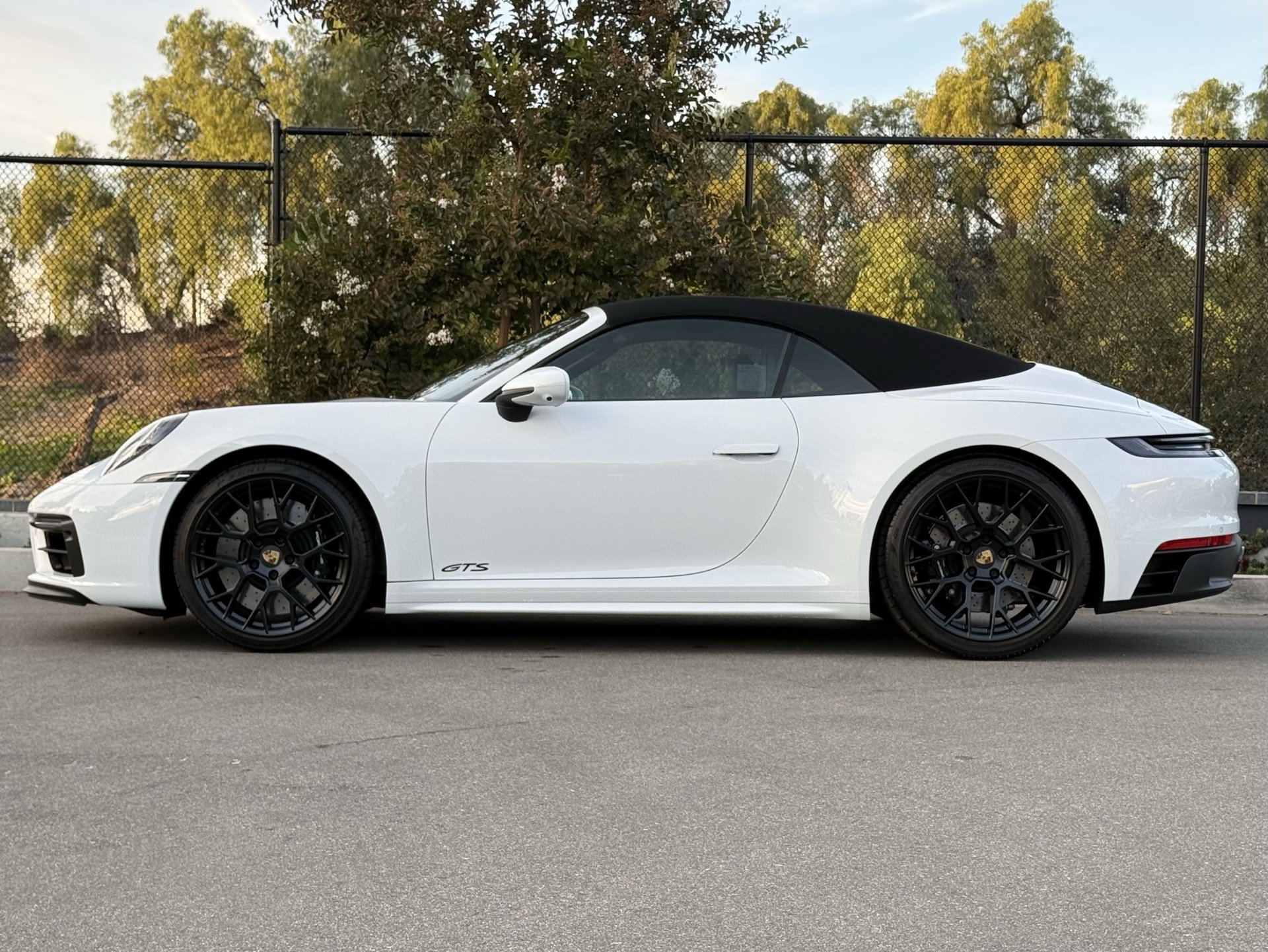 Used 2023 Porsche 911 Carrera GTS w/ Premium Package image 2