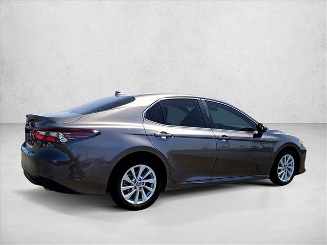 Used 2021 Toyota Camry LE w/ Carpet Mat Package (TMS) FWD image 8