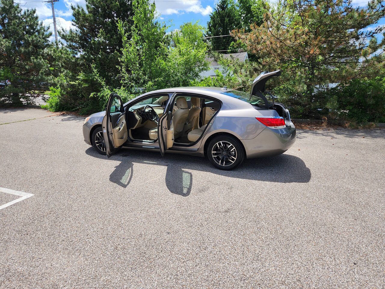 Used 2010 Buick LaCrosse CX FWD image 8