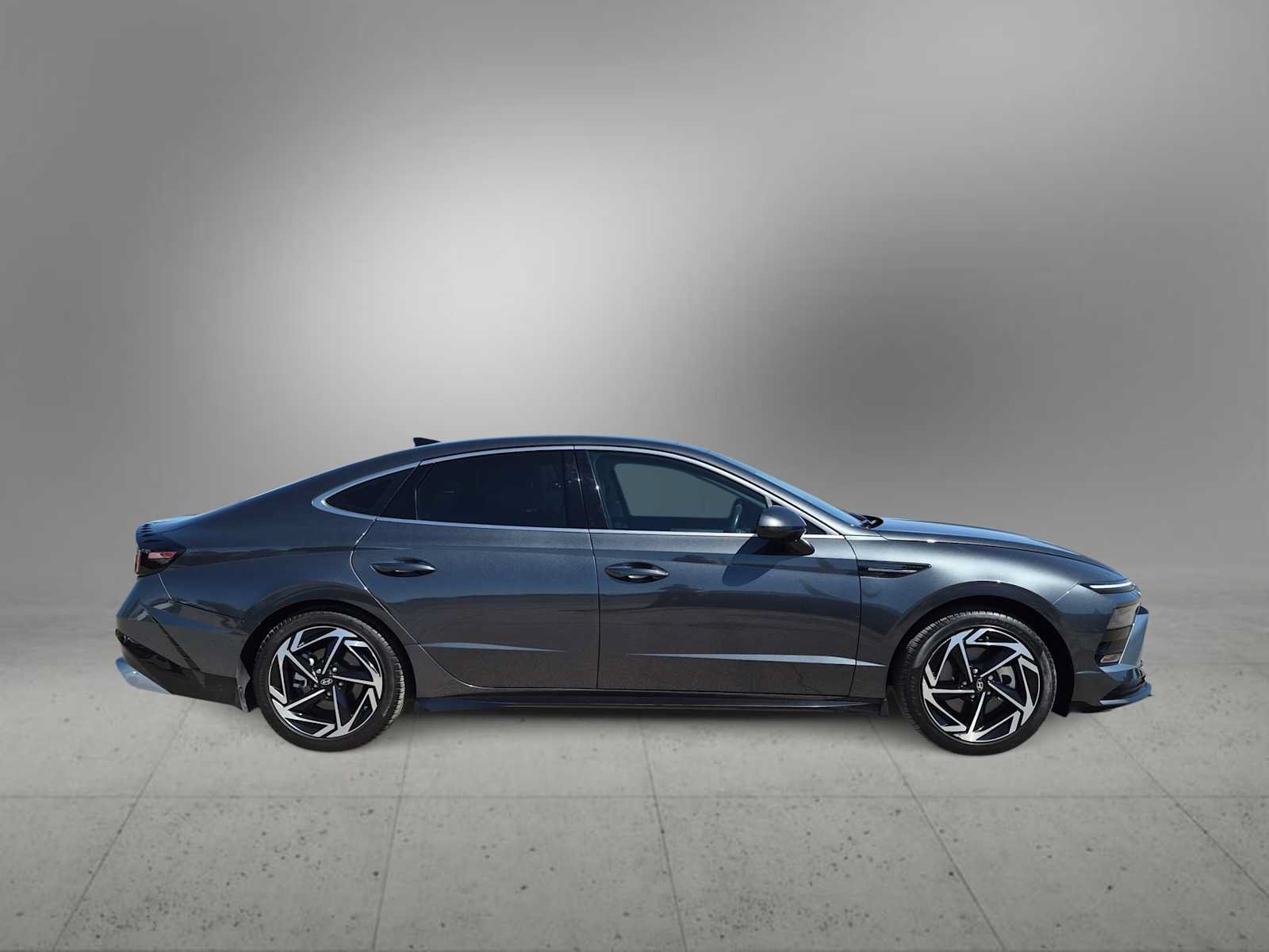 Certified 2024 Hyundai Sonata SEL w/ Convenience Package FWD image 9