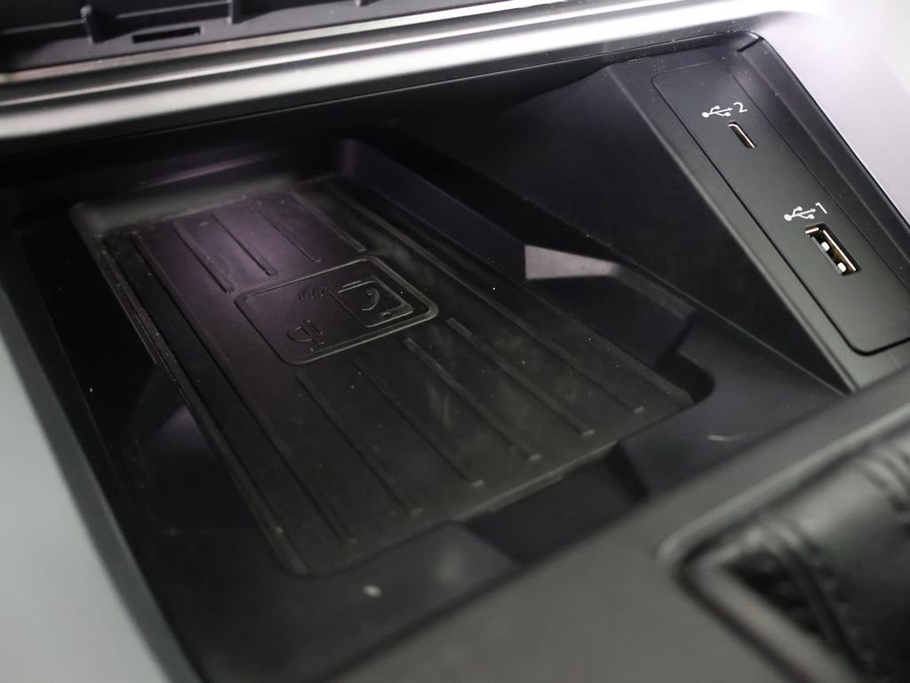 Used 2020 Audi Q3 2.0T Premium Plus image 5