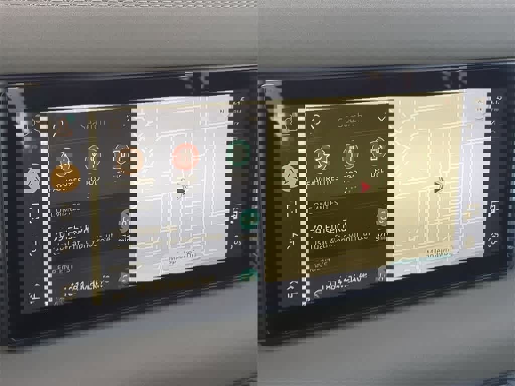 Used 2022 Land Rover Defender 110 SE image 27