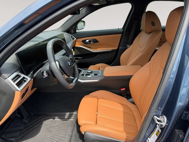 Used 2026 BMW 330i xDrive Sedan w/ Premium Package AWD/4WD image 9