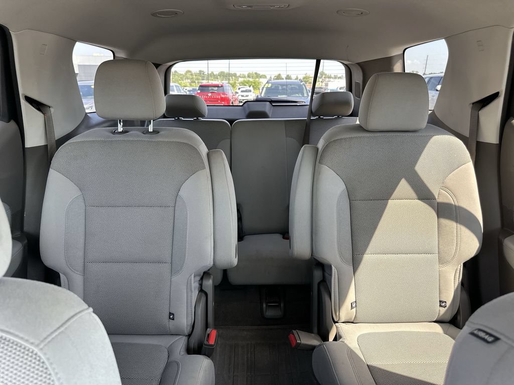 Used 2021 Chevrolet Traverse LT FWD image 13