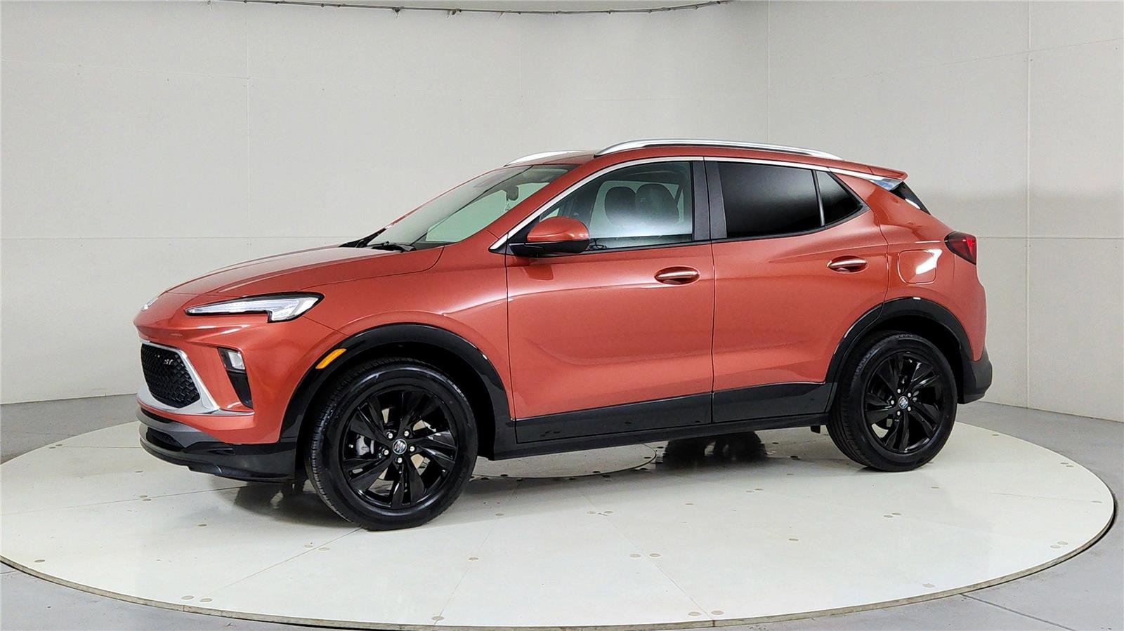 Used 2024 Buick Encore GX Sport Touring w/ Comfort Package image 3