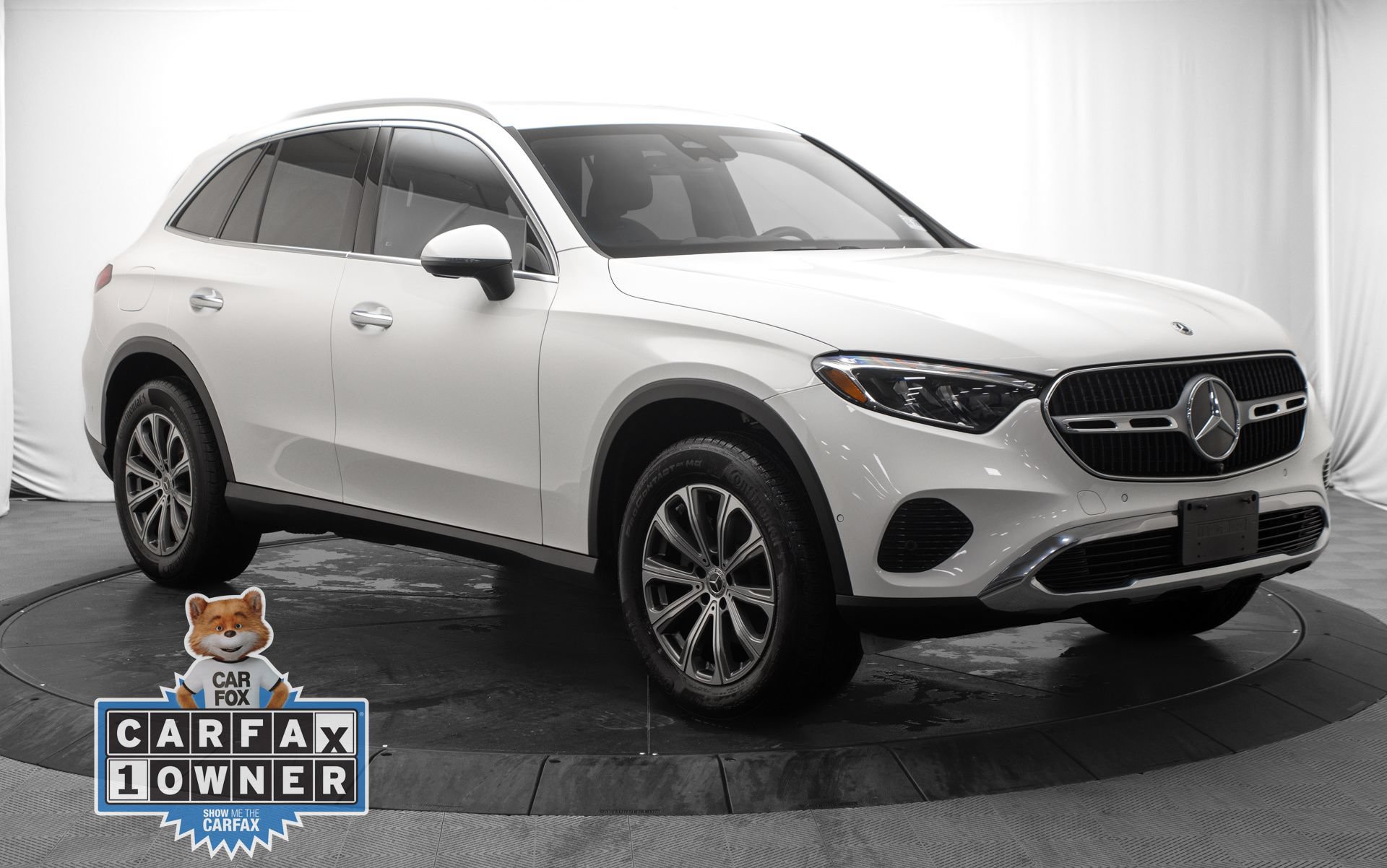 Used 2025 Mercedes-Benz GLC 300 4MATIC image 9