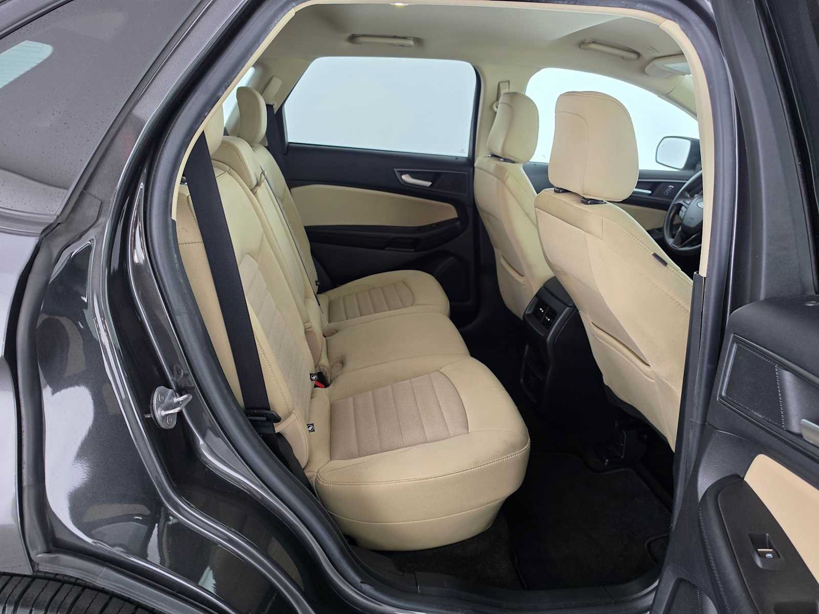 Used 2020 Ford Edge SE AWD/4WD image 12