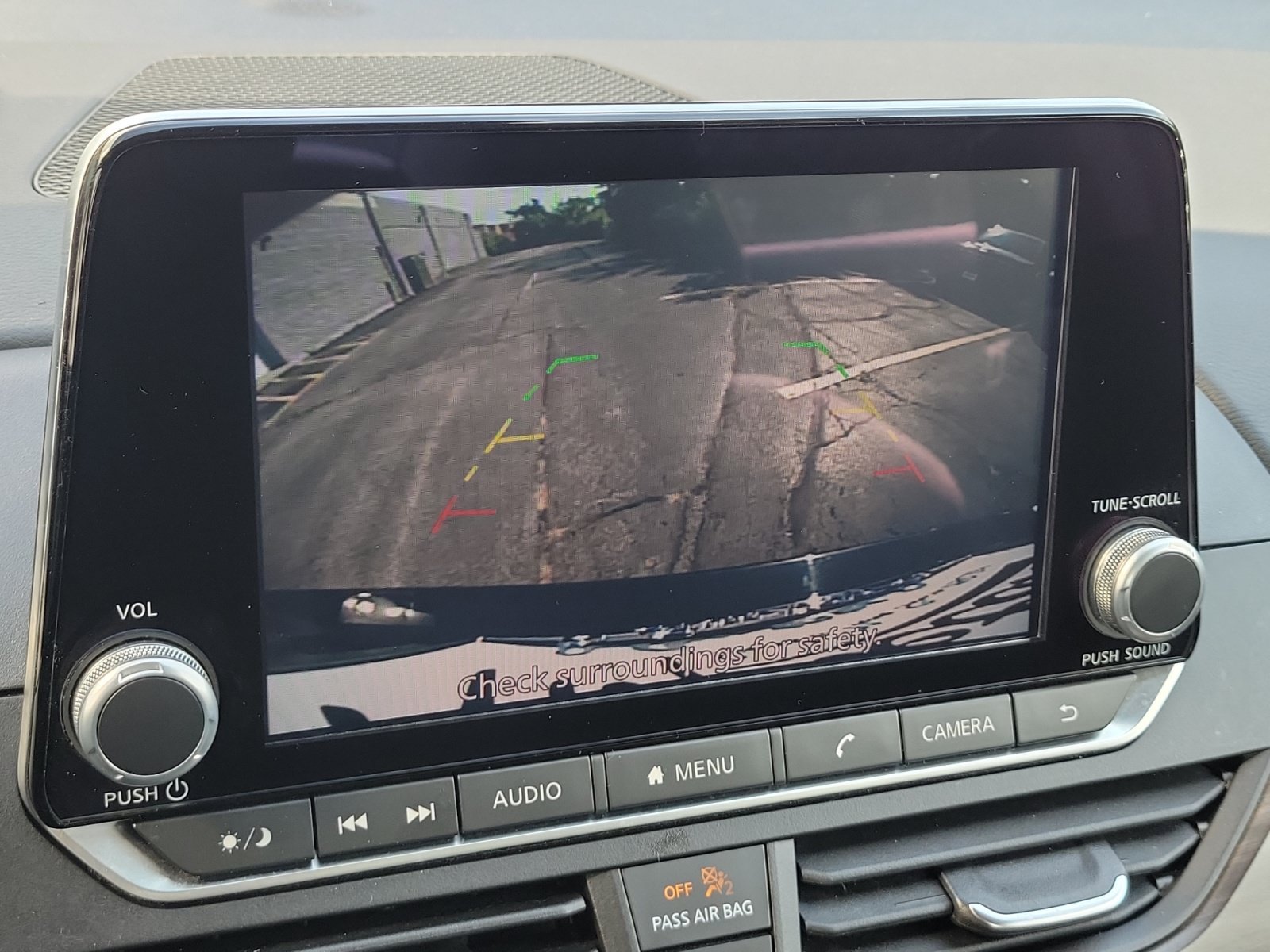 Used 2025 Nissan Altima 2.5 SV FWD image 16