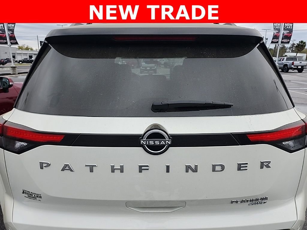 Used 2024 Nissan Pathfinder Platinum w/ Cargo Package image 15