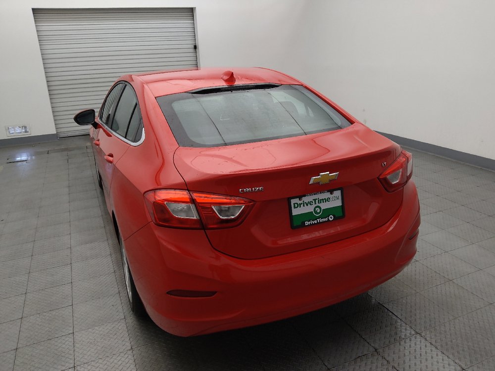 Used 2017 Chevrolet Cruze LT w/ Convenience Package FWD image 6